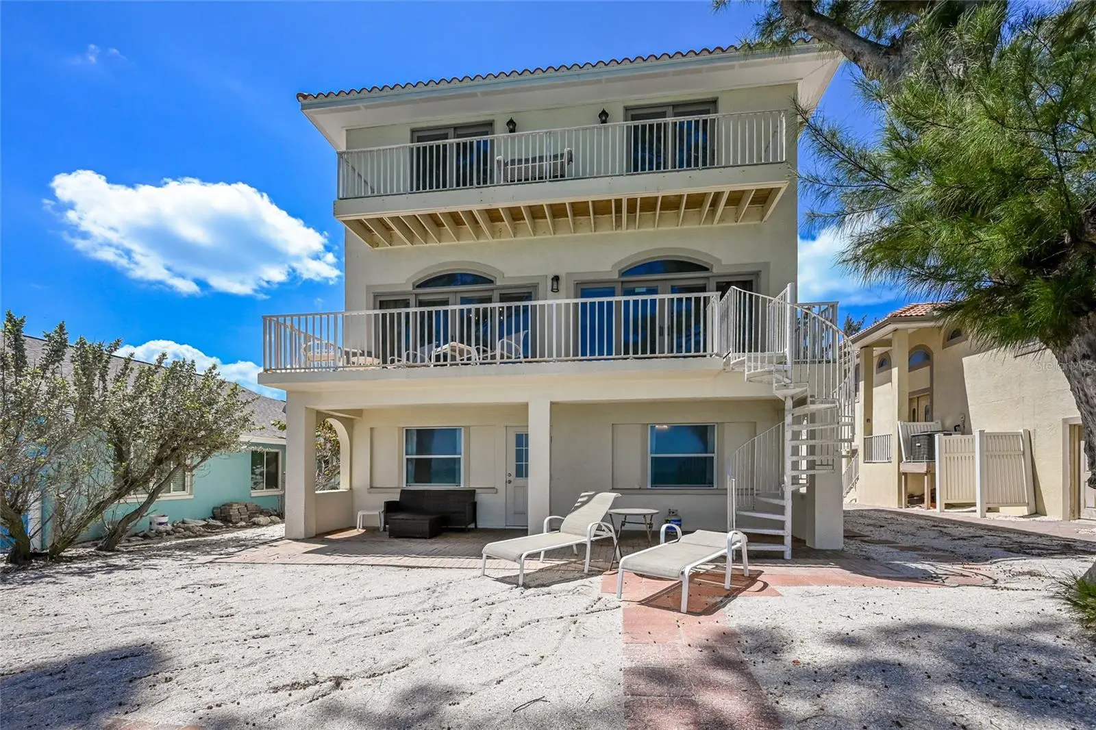 889 Shore Drive, FL