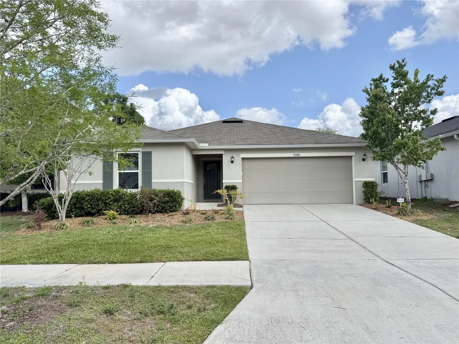9242 Freedom Hill Dr, FL