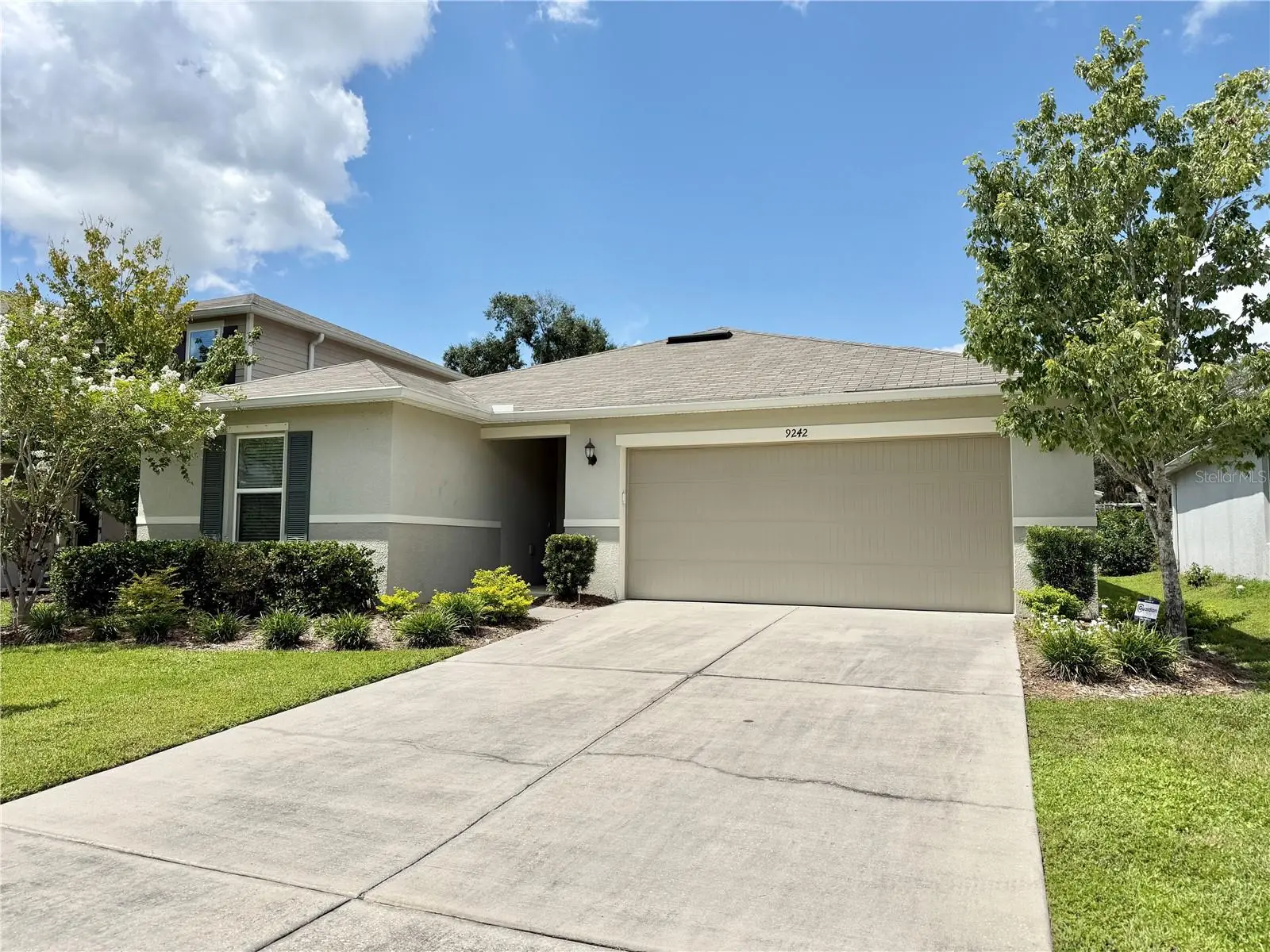 9242 Freedom Hill Dr, FL