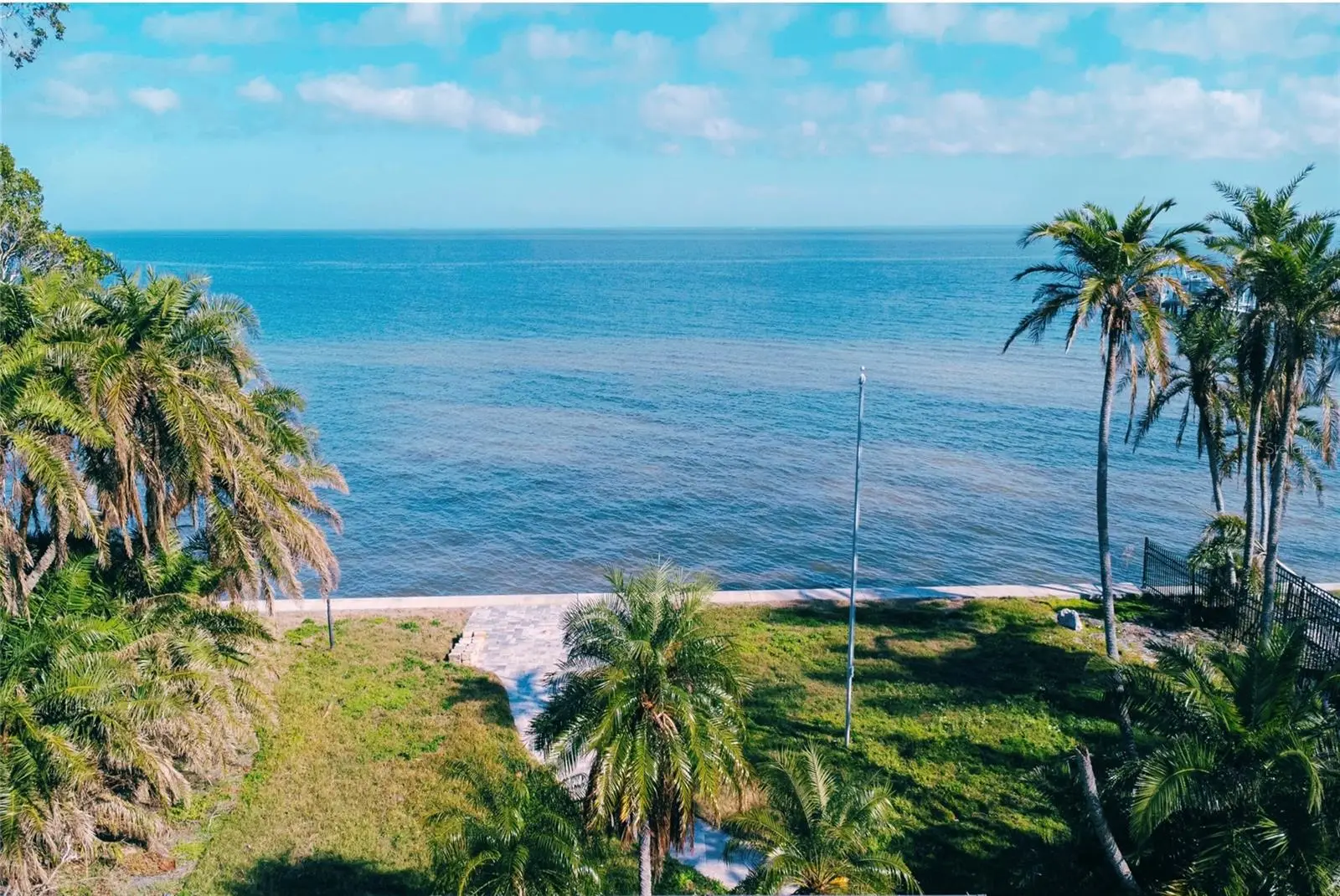 5926 Bahama Shores Drive, FL