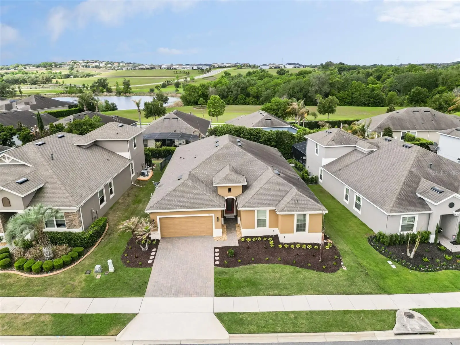 588 Autumn Ash Drive, FL