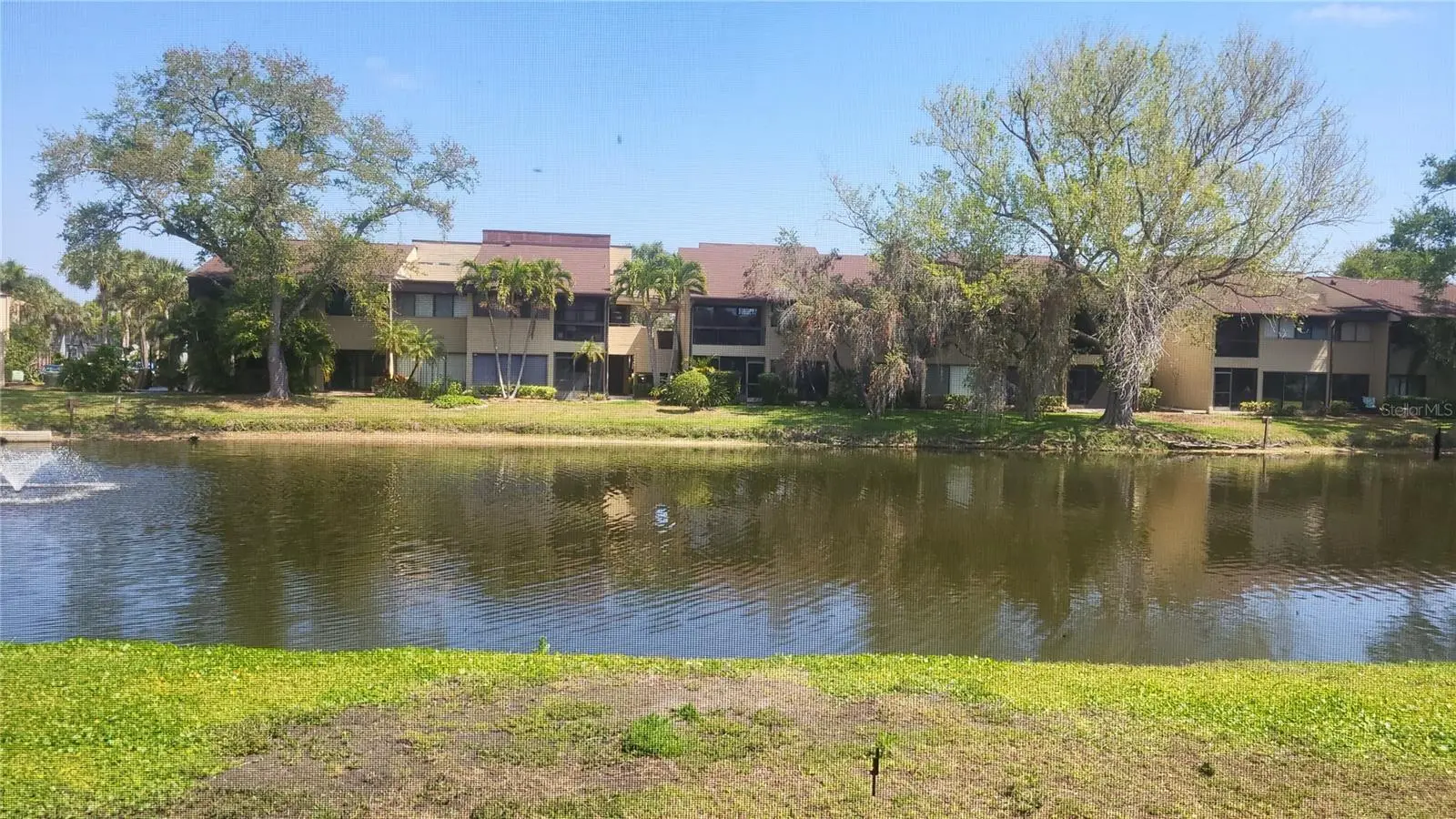 875 Village Drive, FL