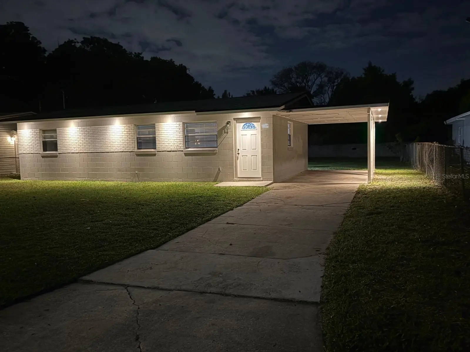 342 Campus View Drive, FL