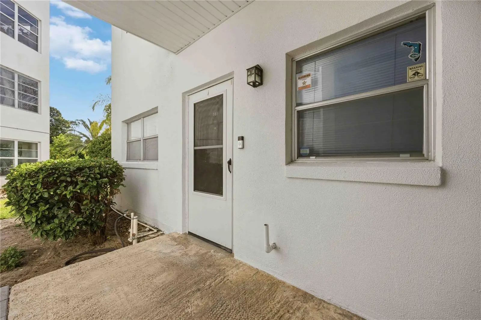 100 El Camino Drive, FL