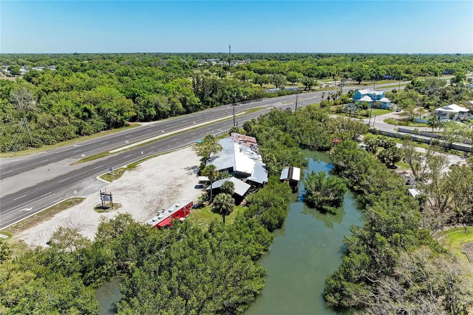 5611 Us Highway 19, FL
