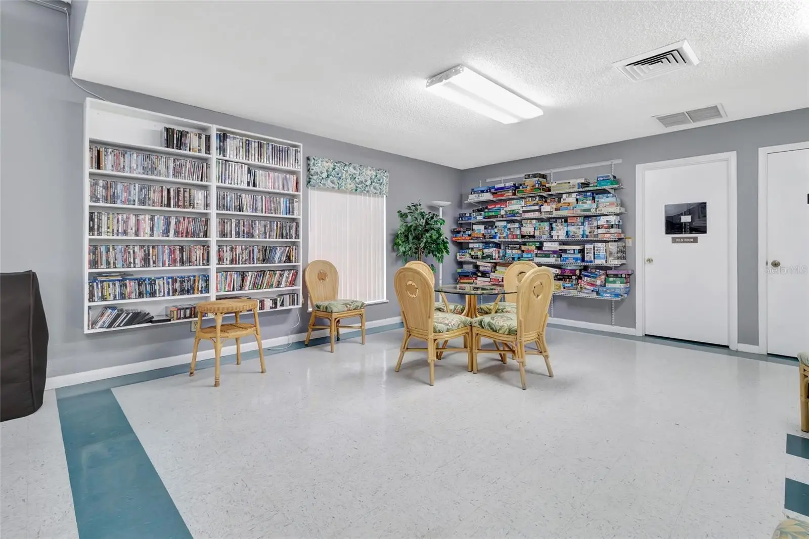 27 Gordon Court, FL
