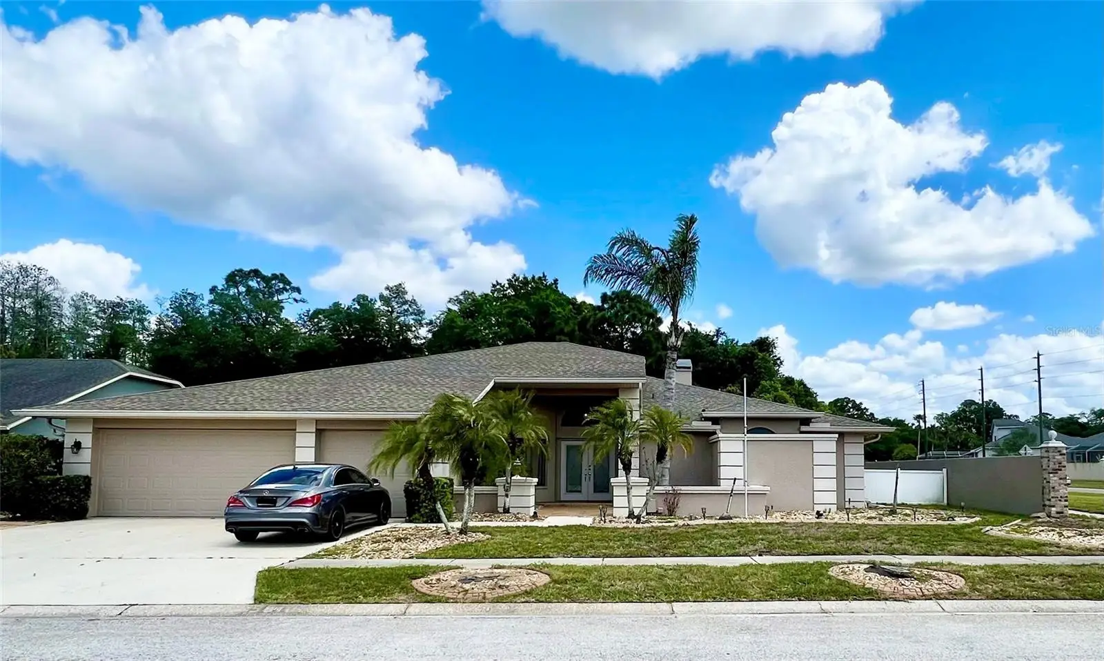 5810 Redhawk Drive, FL