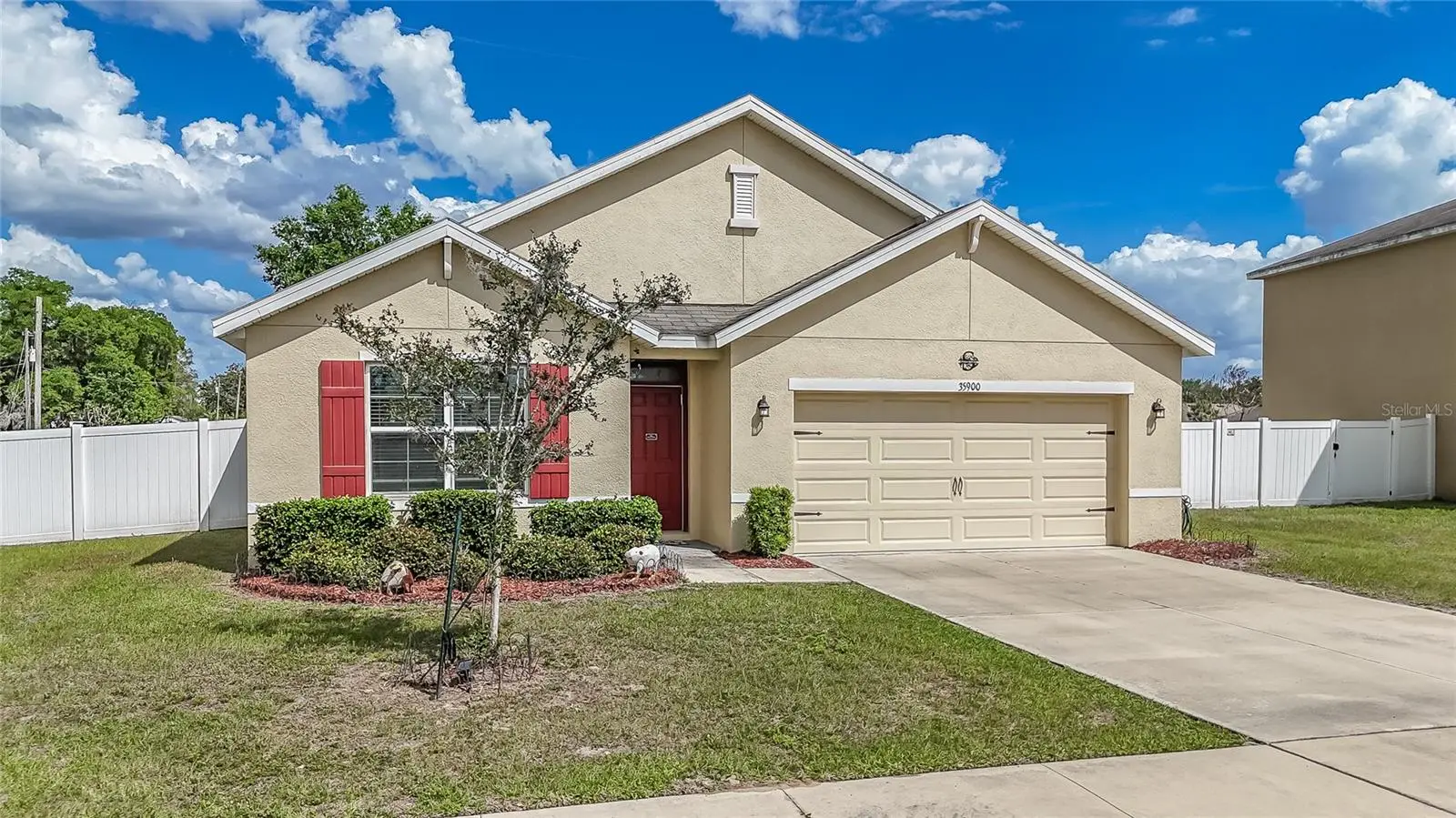 35900 Hillbrook Avenue, FL