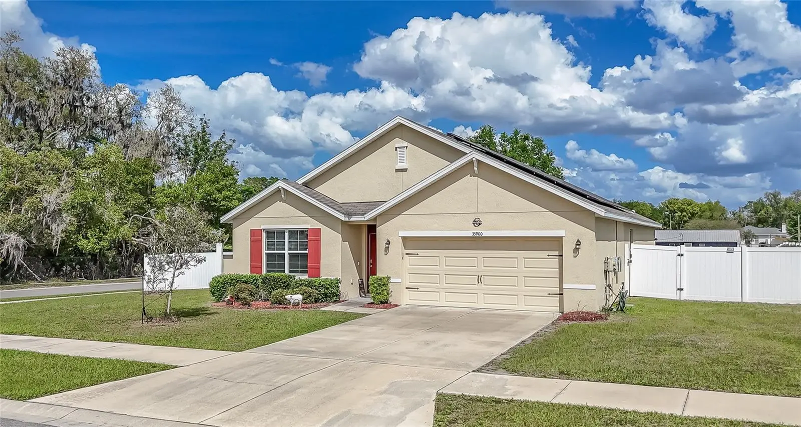 35900 Hillbrook Avenue, FL
