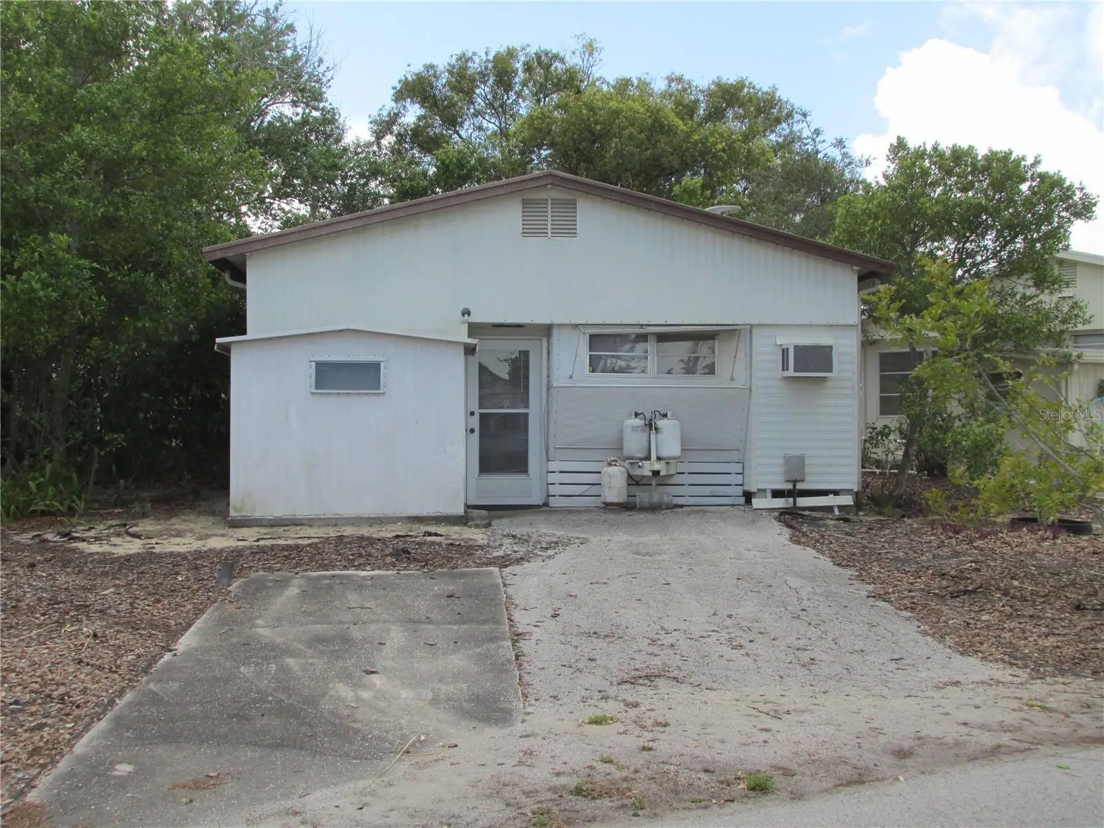 13 Saddlebag Trail, FL
