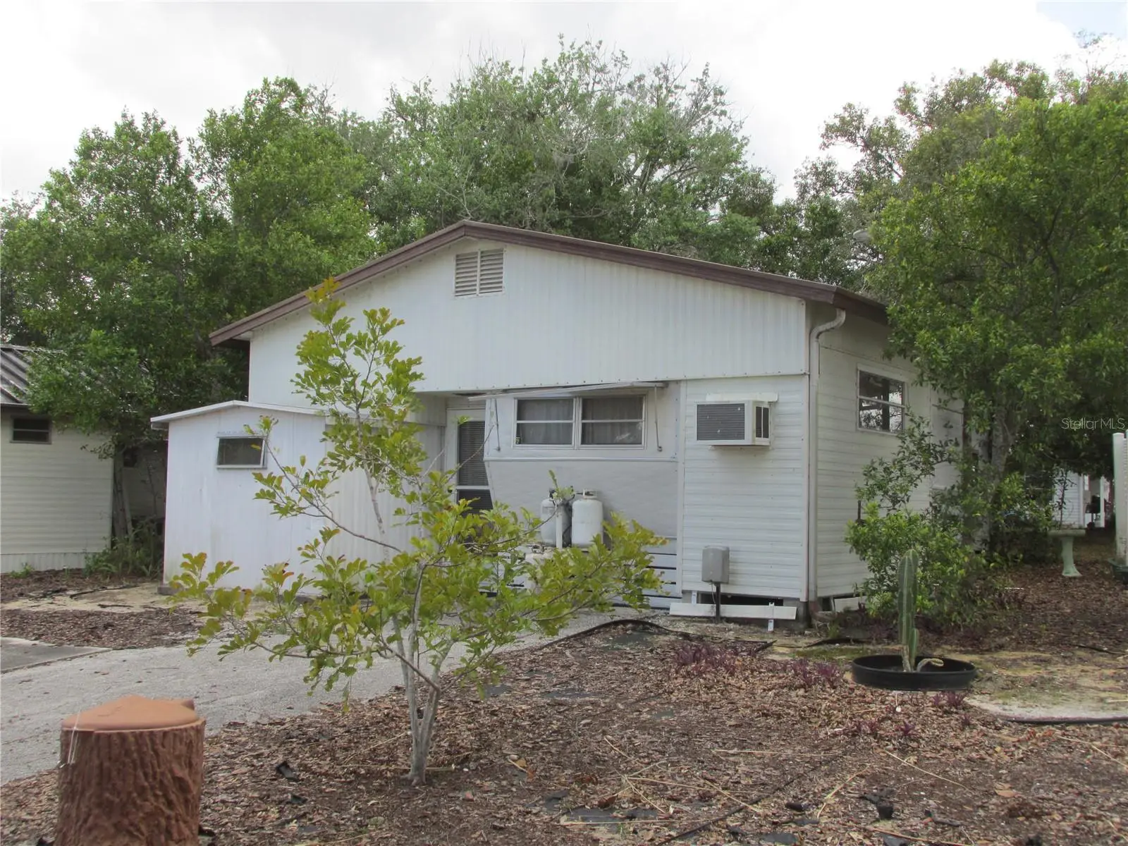 13 Saddlebag Trail, FL