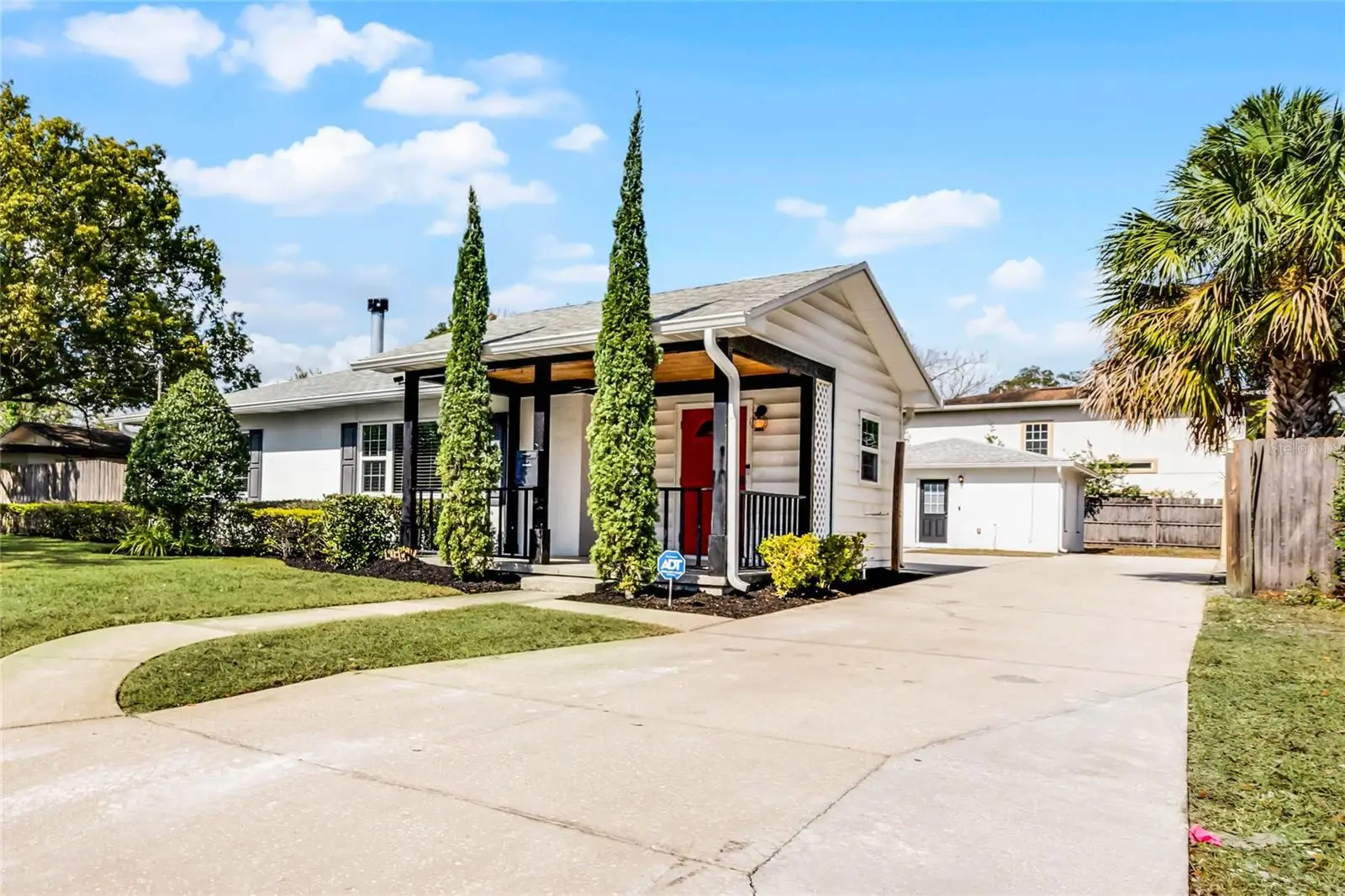 1911 Canton Street, FL