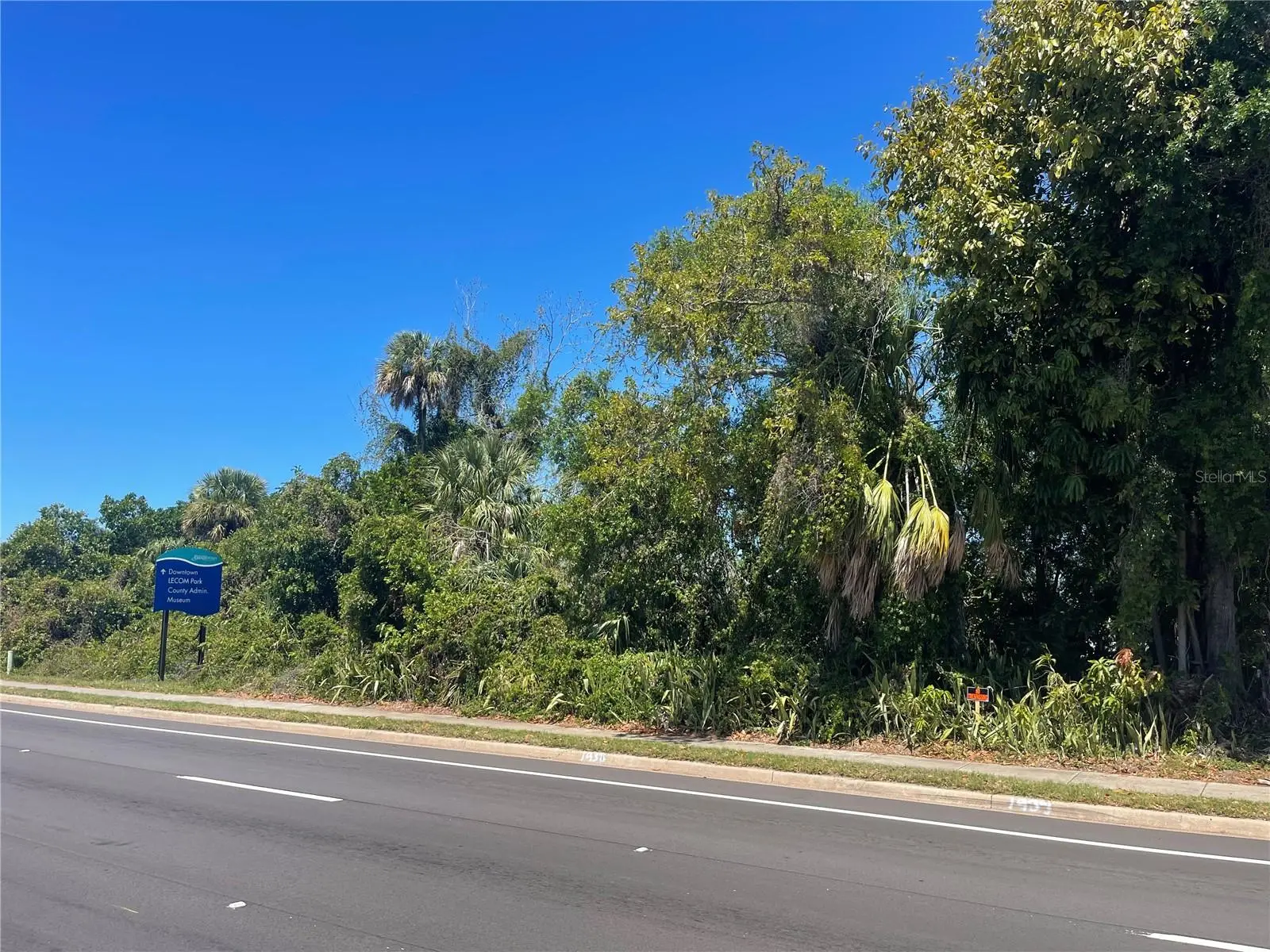 1519 Manatee Avenue, FL