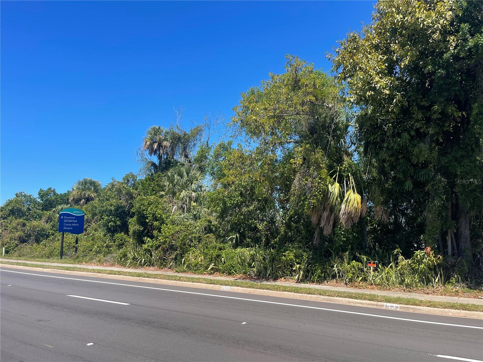 1519 Manatee Avenue, FL