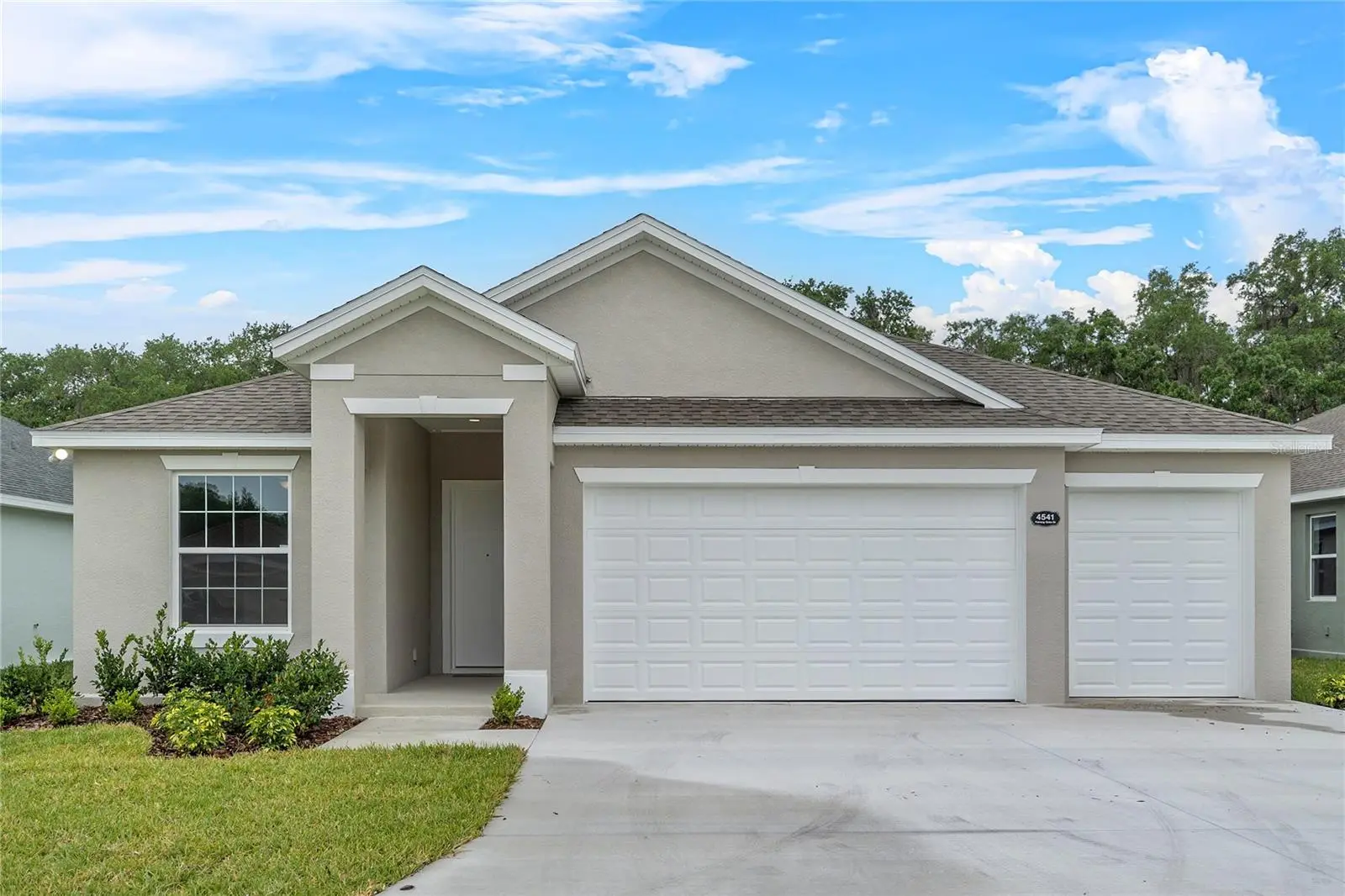 4541 Fairway Oaks Drive, FL