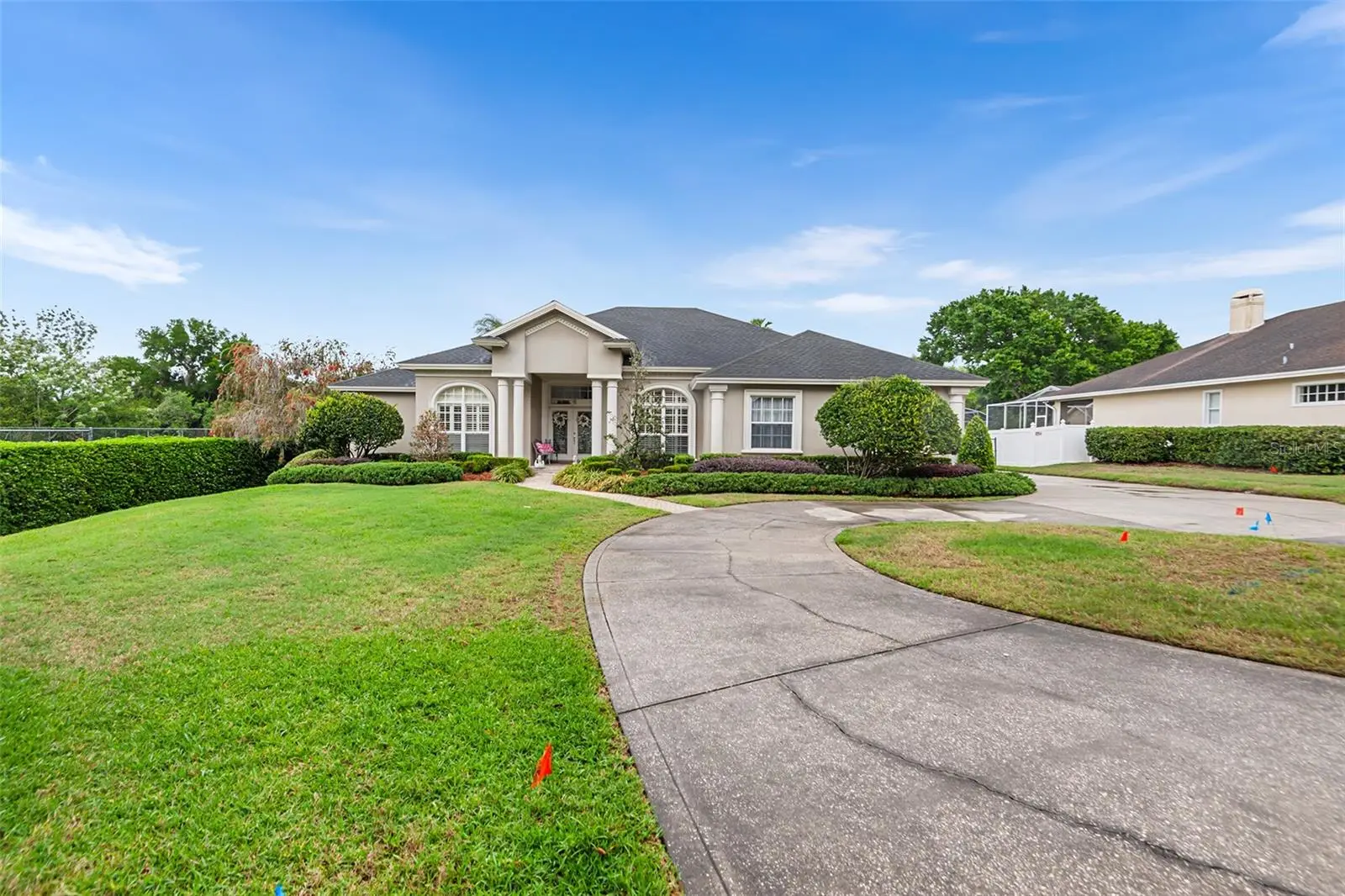 902 Hanover Way, FL