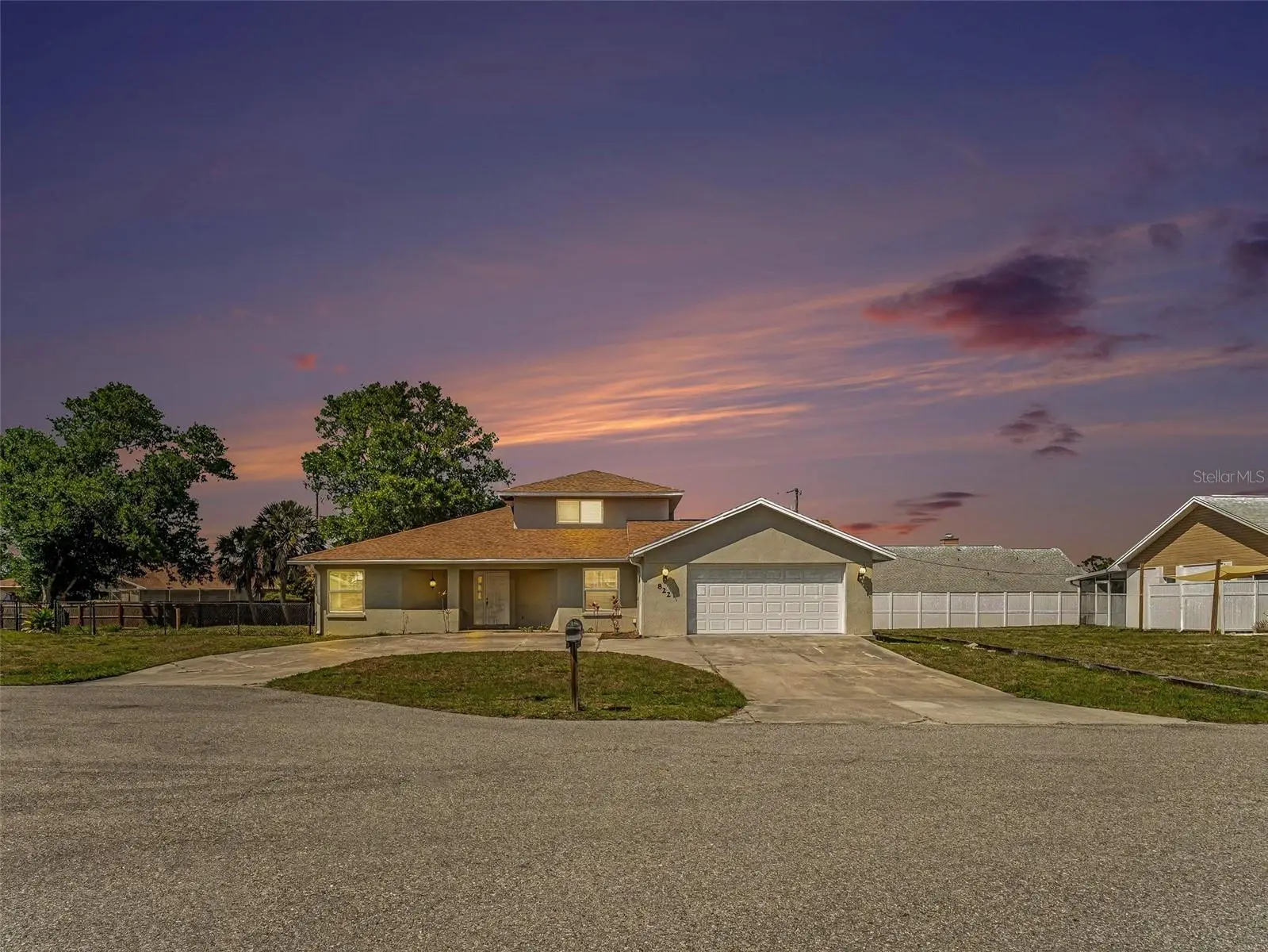 822 Diane Cir