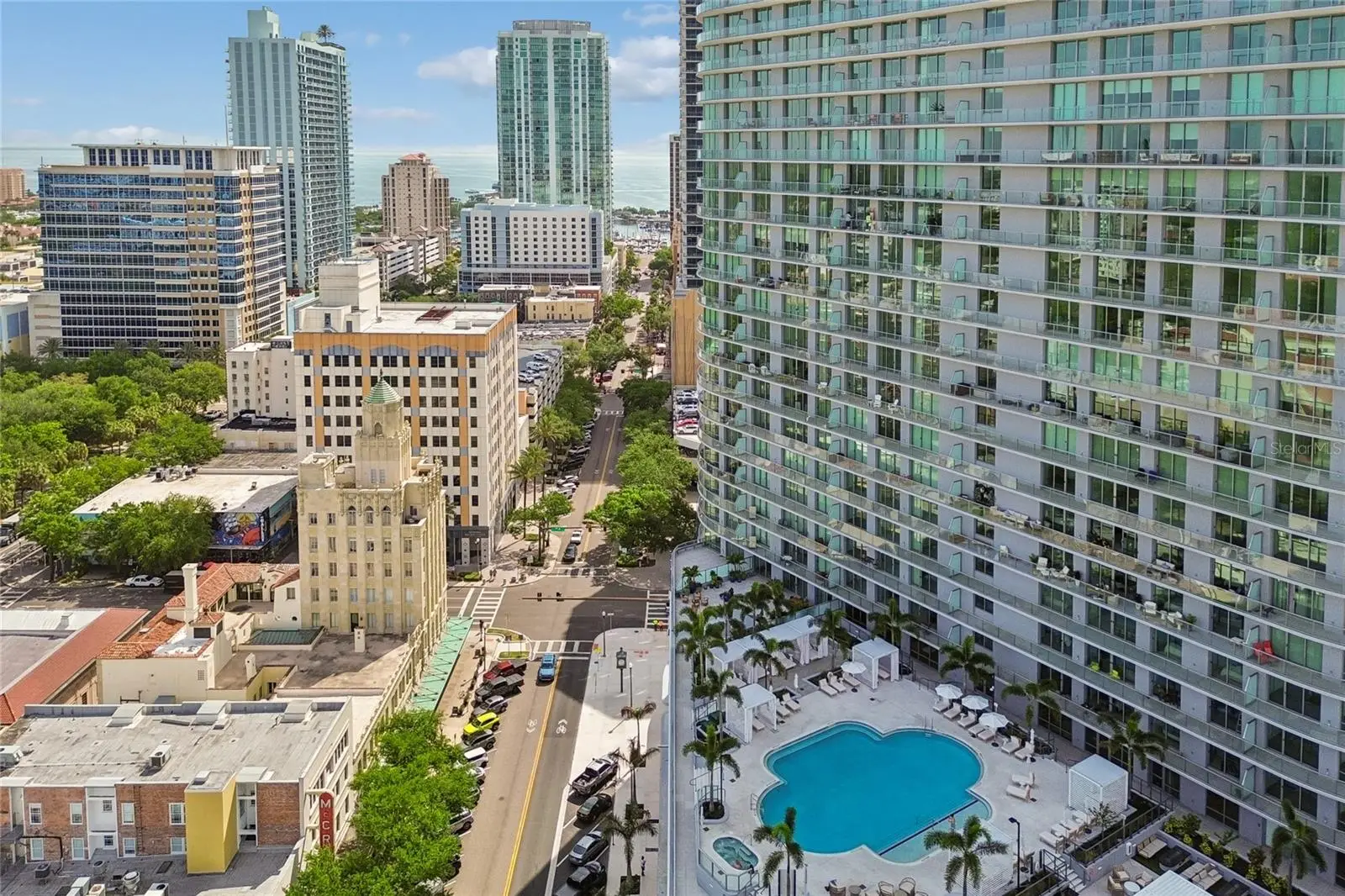400 Central Avenue, FL
