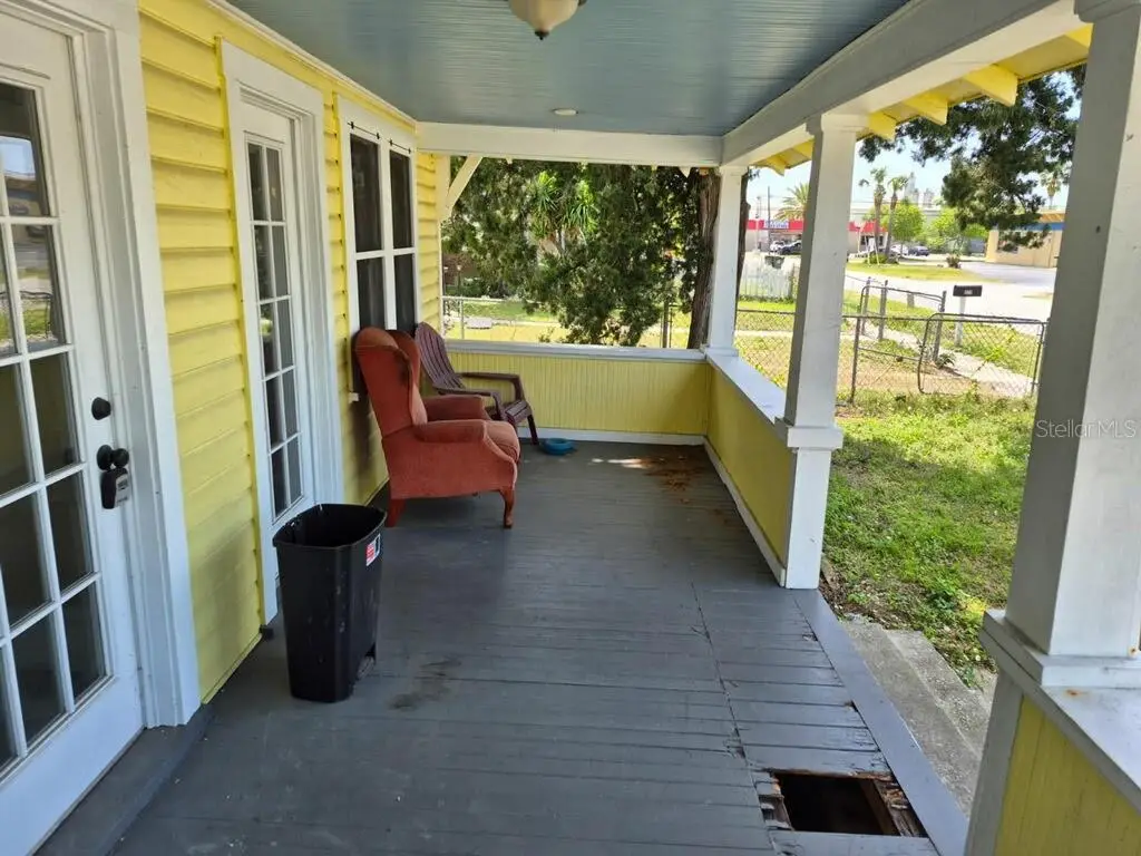219 North Street, FL