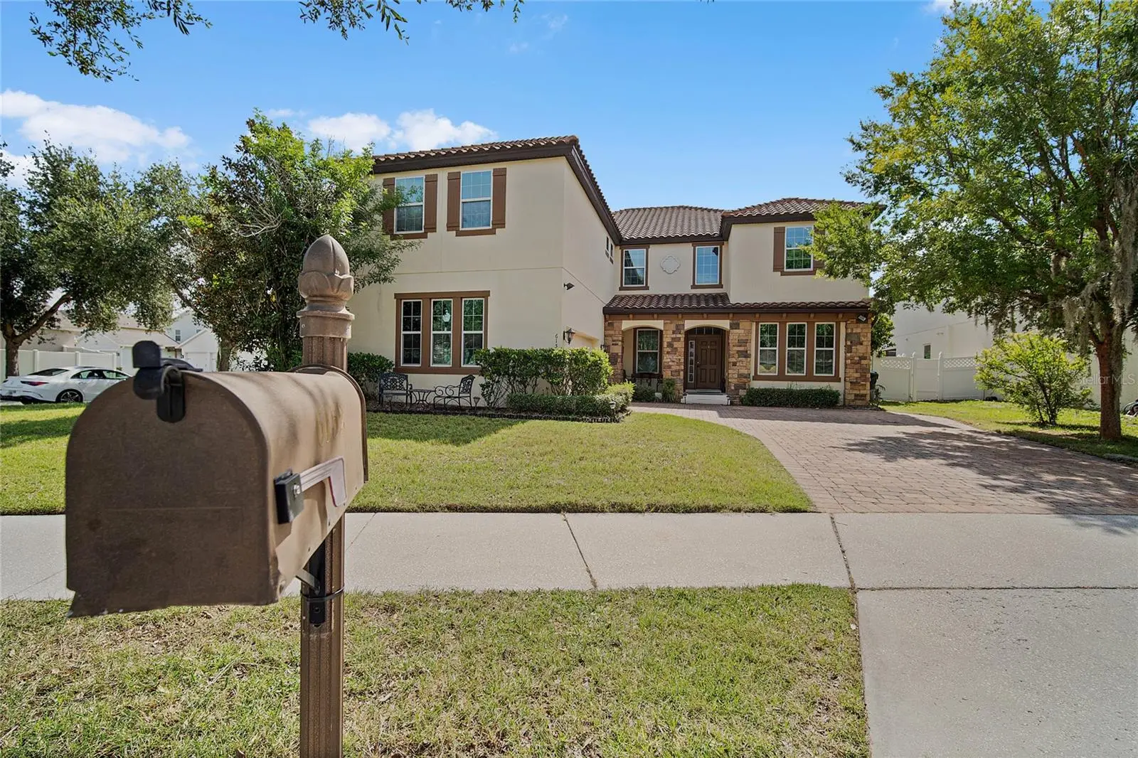 6152 Golden Dewdrop Trail, FL