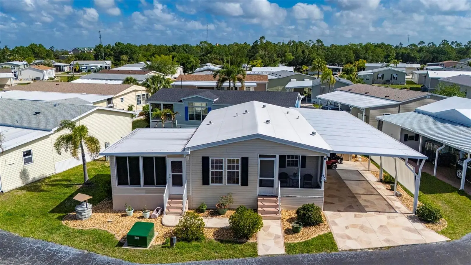 1000 Kings Highway, FL