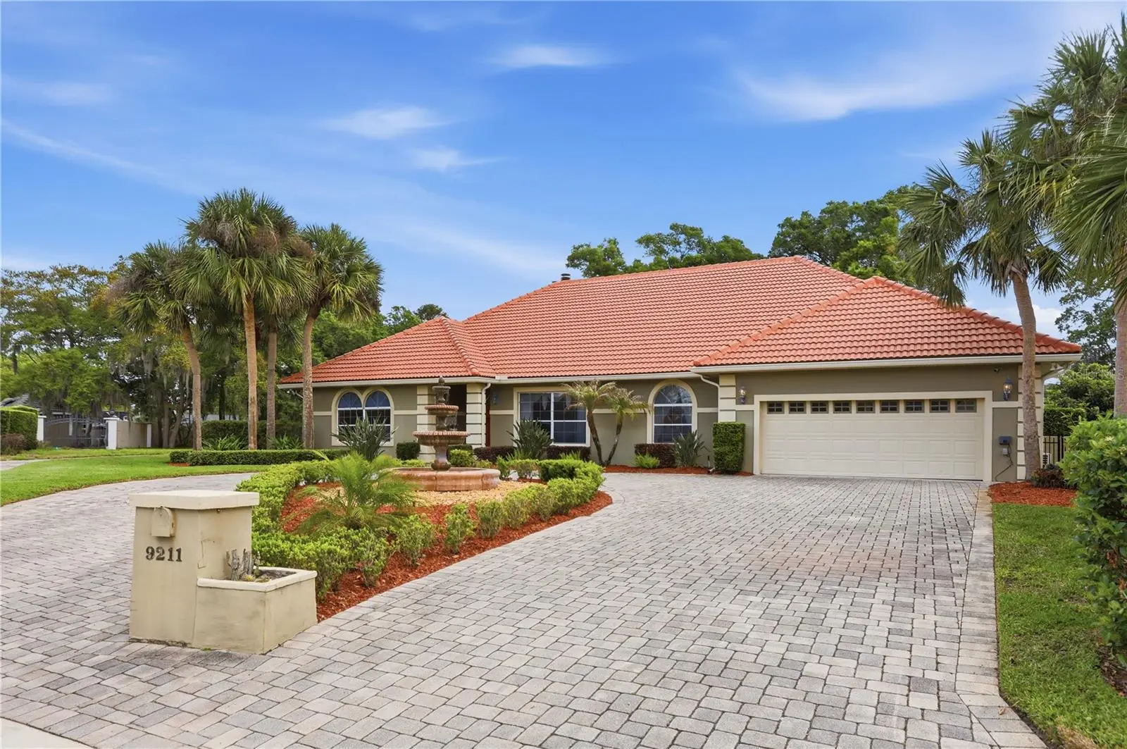 9211 Hidden Bay Lane, FL