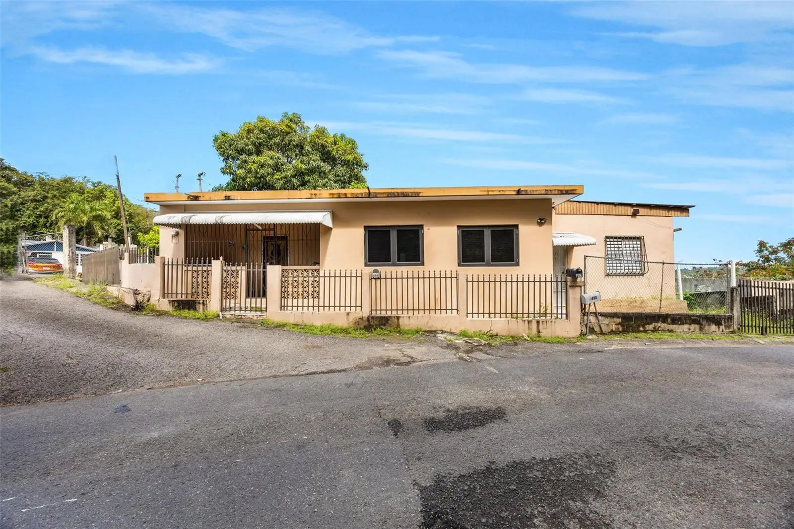 Bo Rio Hondo Solar 6, Pr, Puerto Rico,00680, PR