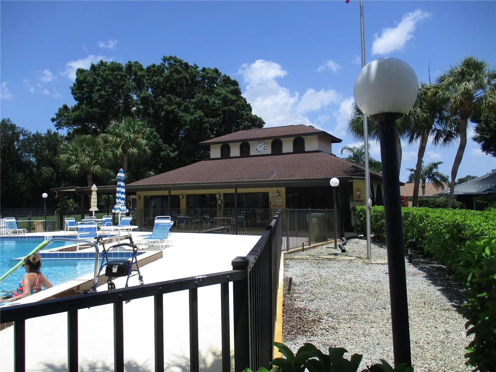 5009 8th B Street, FL