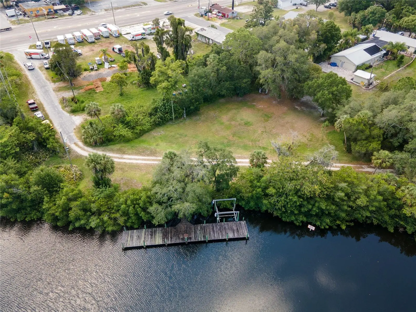 102 Dickman Drive, FL
