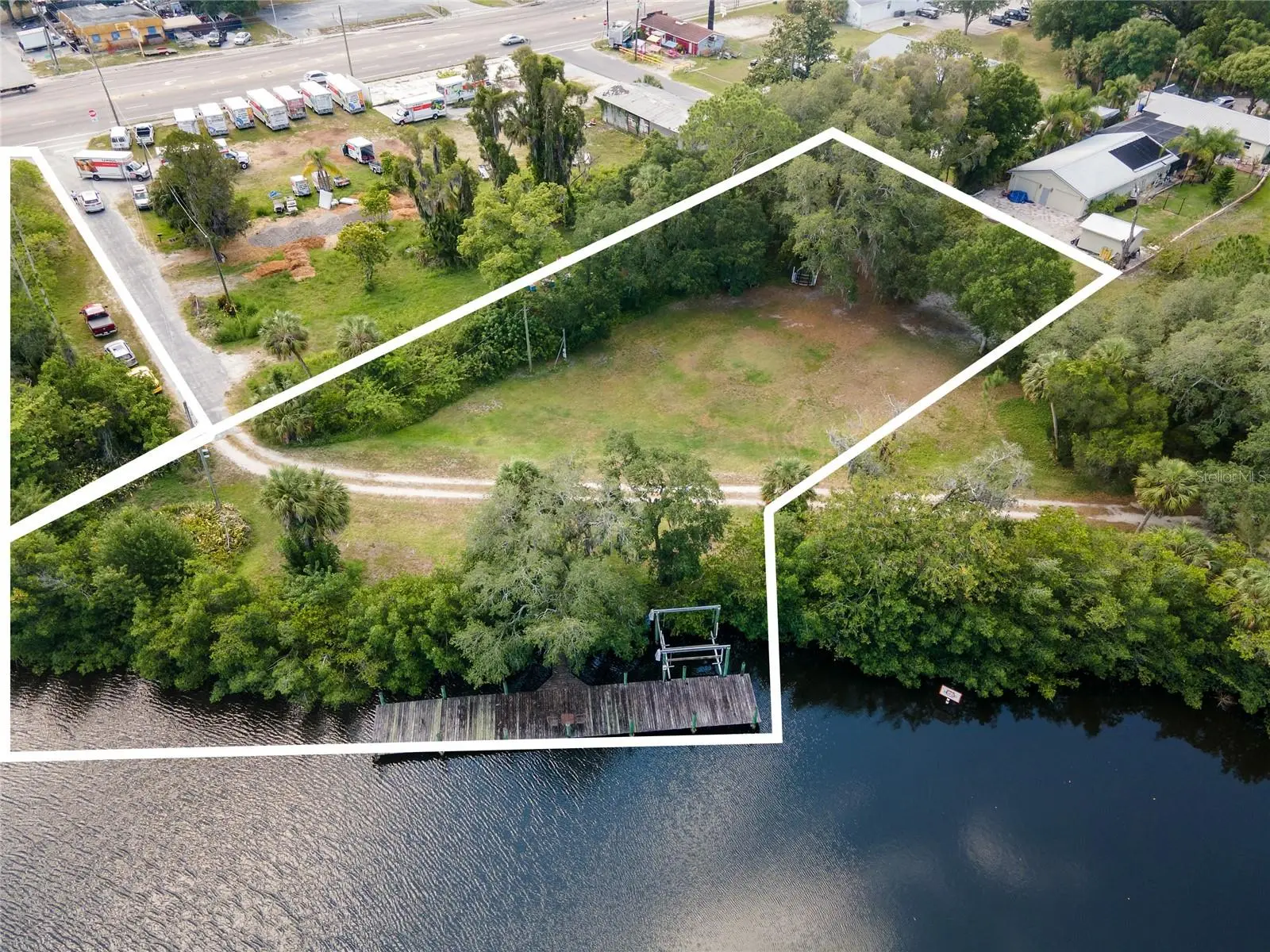 102 Dickman Drive, FL