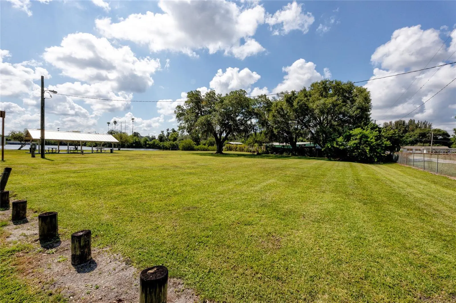 102 Dickman Drive, FL
