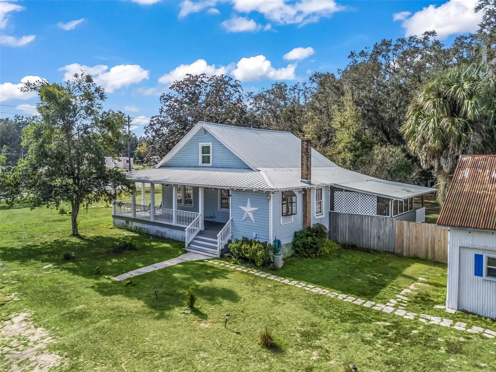 10487 Highway 42, FL