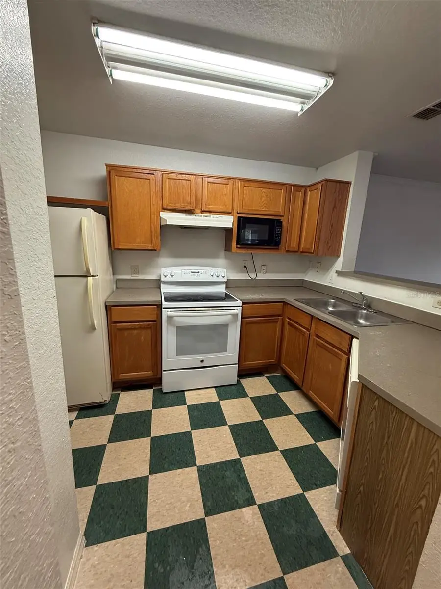 3712 Castle Pines Lane, FL