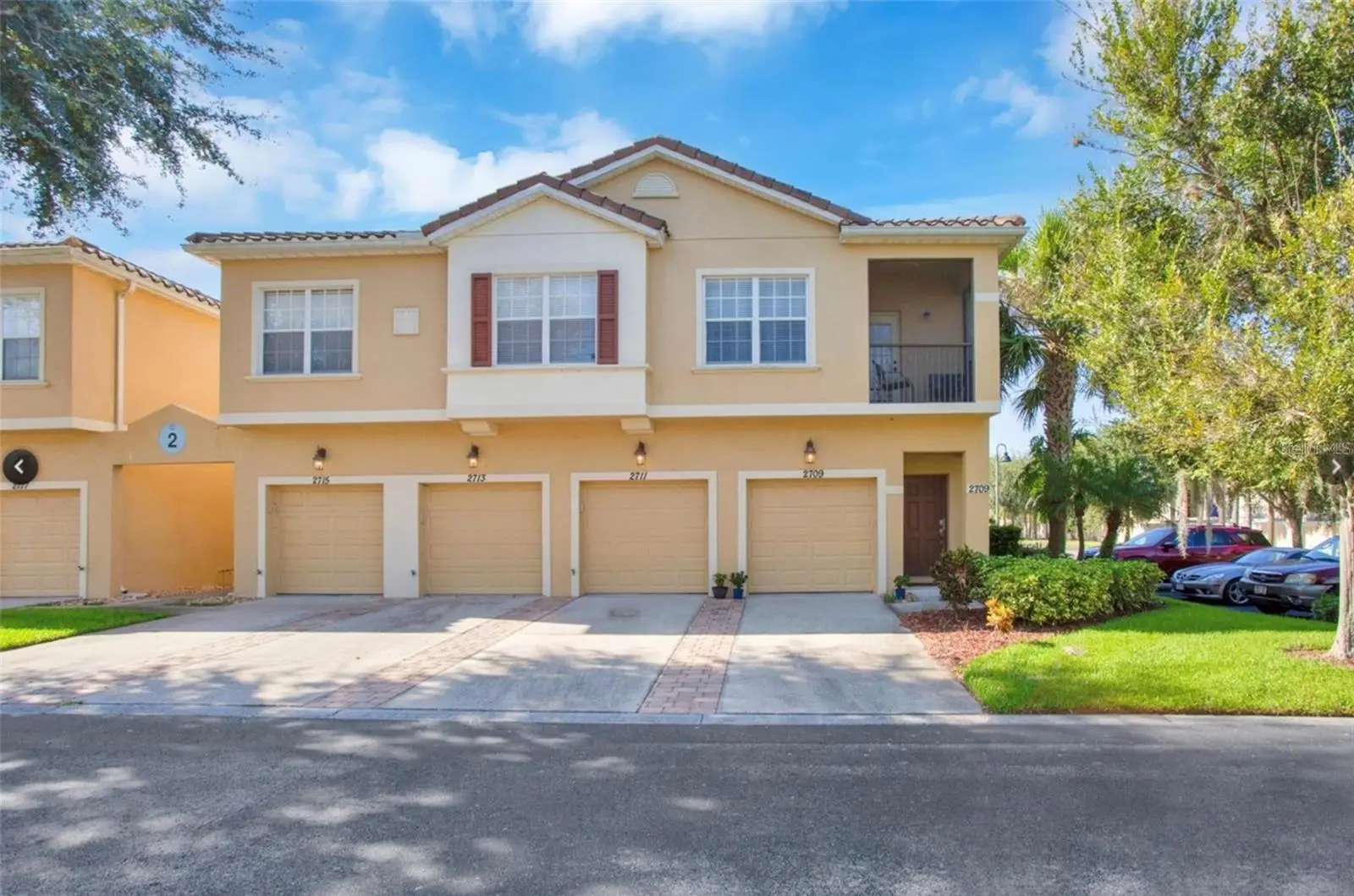 2711 Oakwater Drive, FL