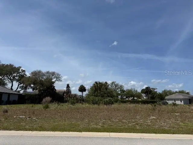 73 Old Oak S Drive, FL
