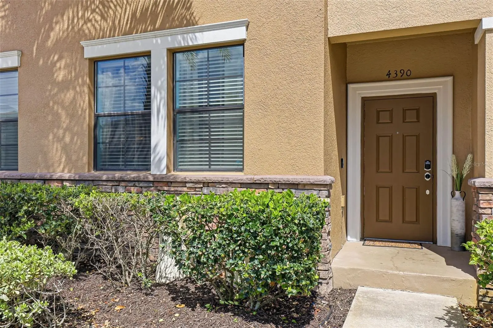 4390 Fennwood Court, FL