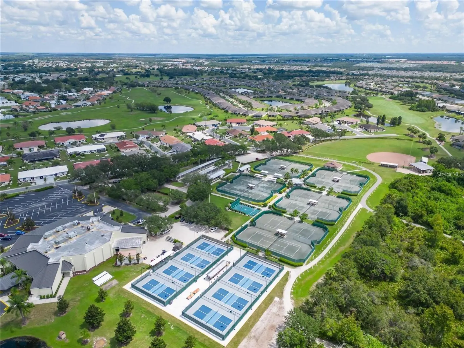 718 Chipper Drive, FL