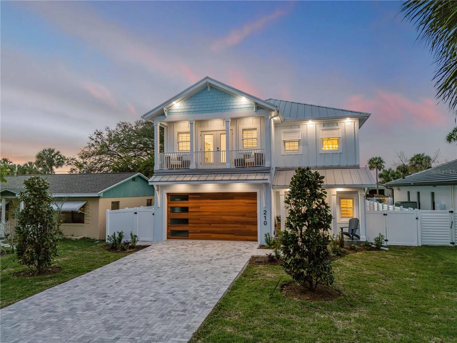 210 Due East Street, FL