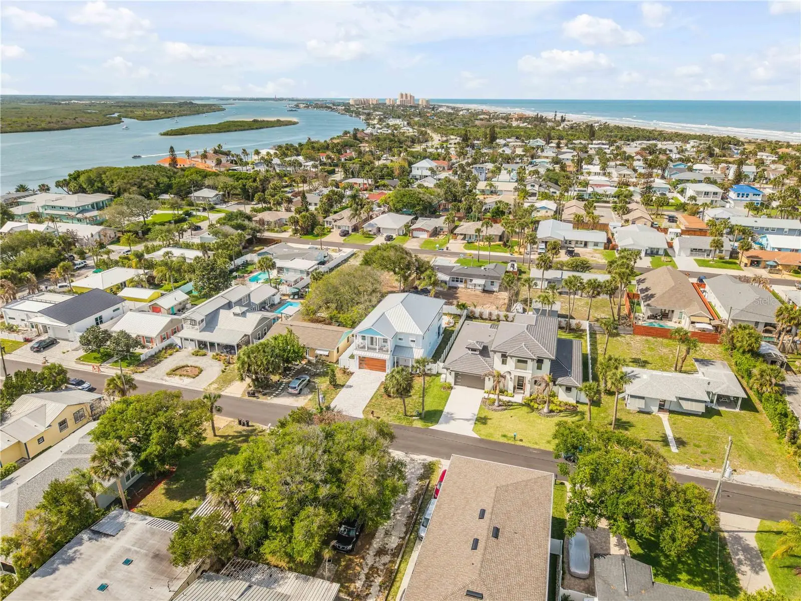 210 Due East Street, FL