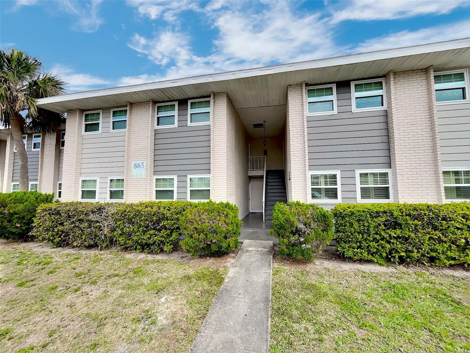865 Sky Lake Circle, FL