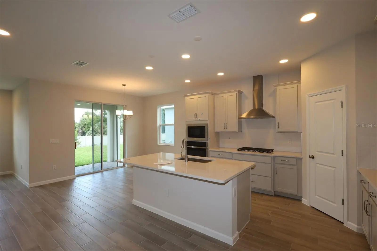 1302 Hyde Street, FL
