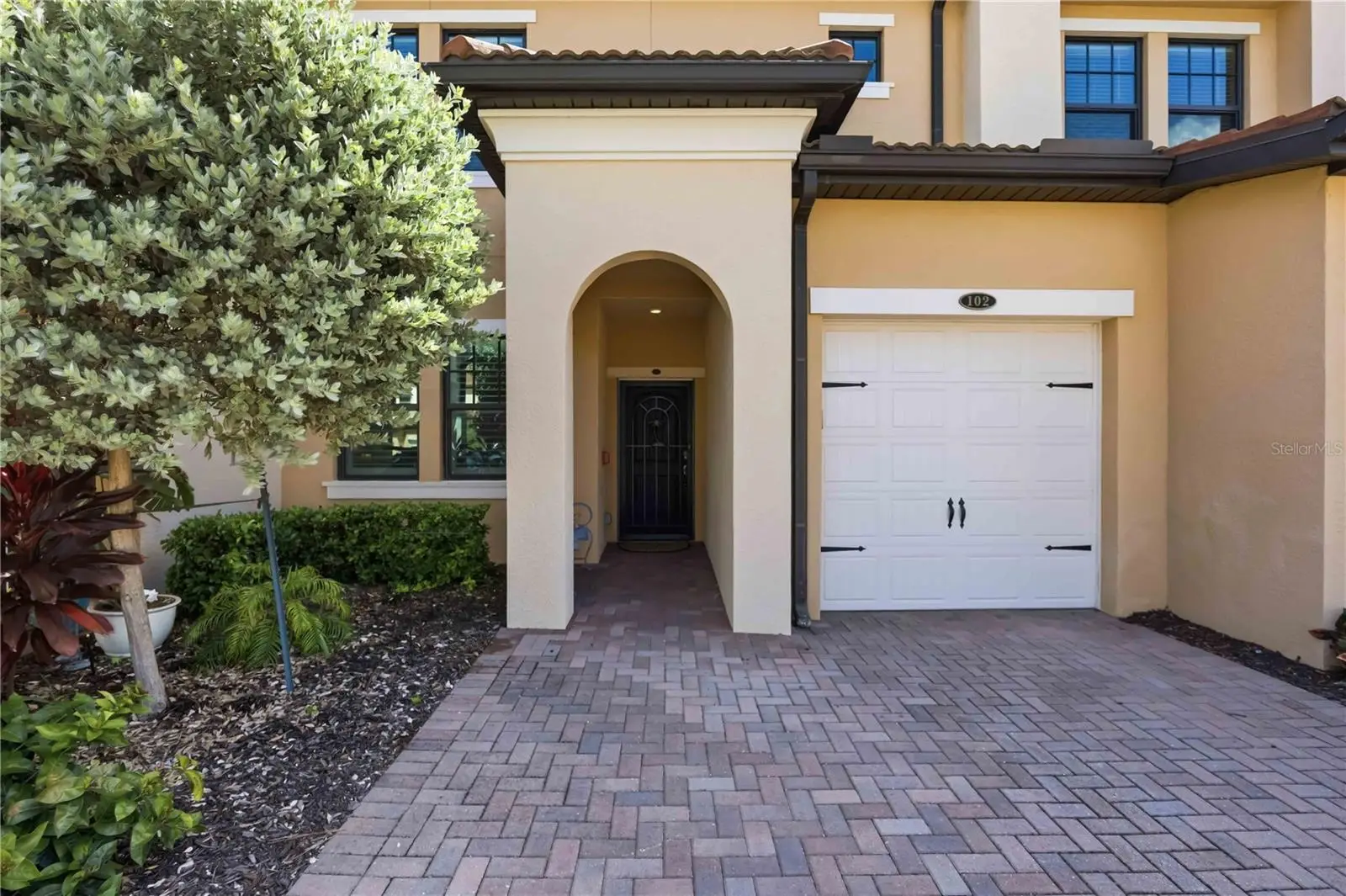 10055 Crooked Creek Drive, FL