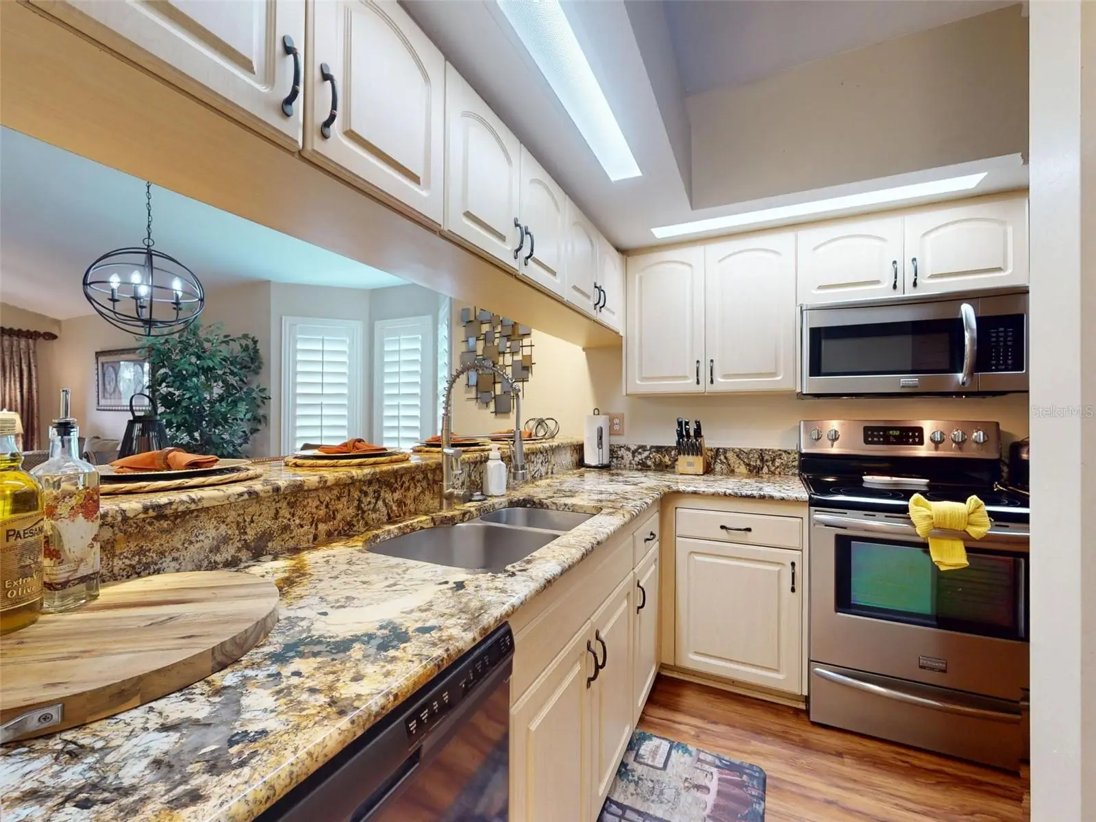 402 Bouchelle Drive, FL