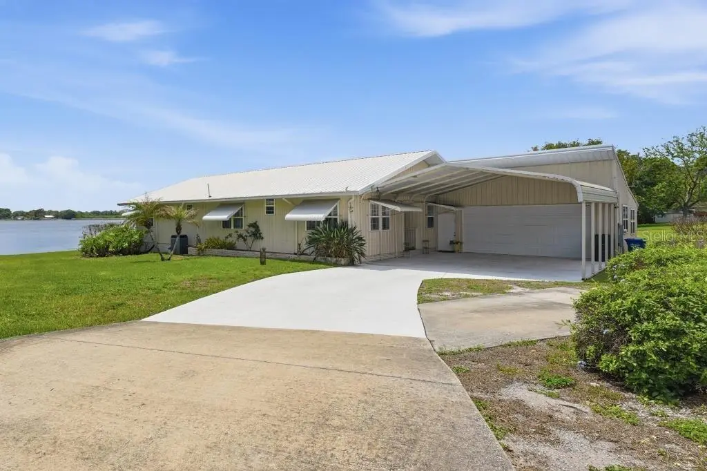 585 Sellars Drive, FL