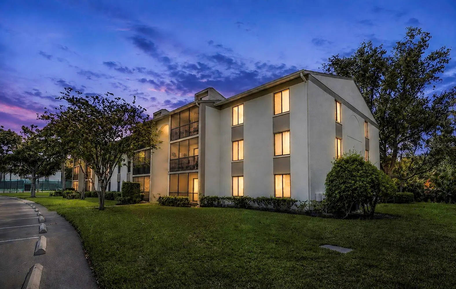 3166 Lake Pine Way, FL