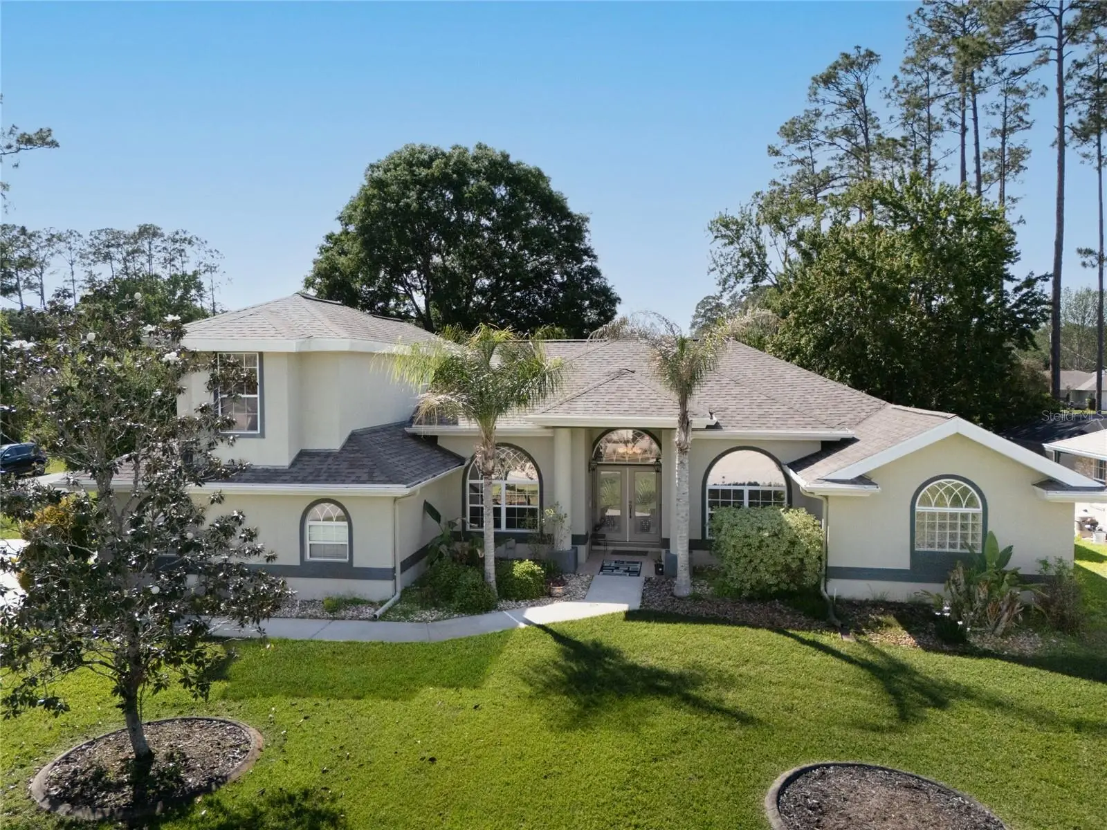 40 Edgewater Drive, FL