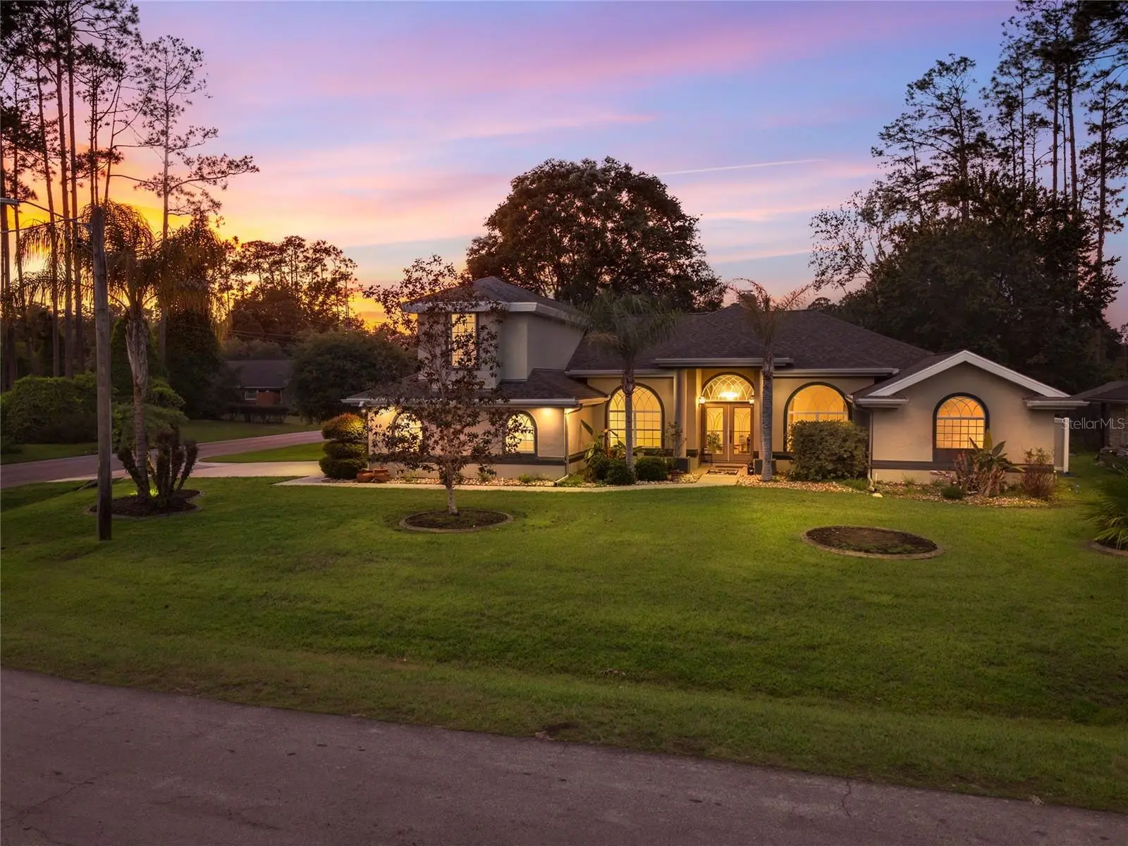 40 Edgewater Drive, FL