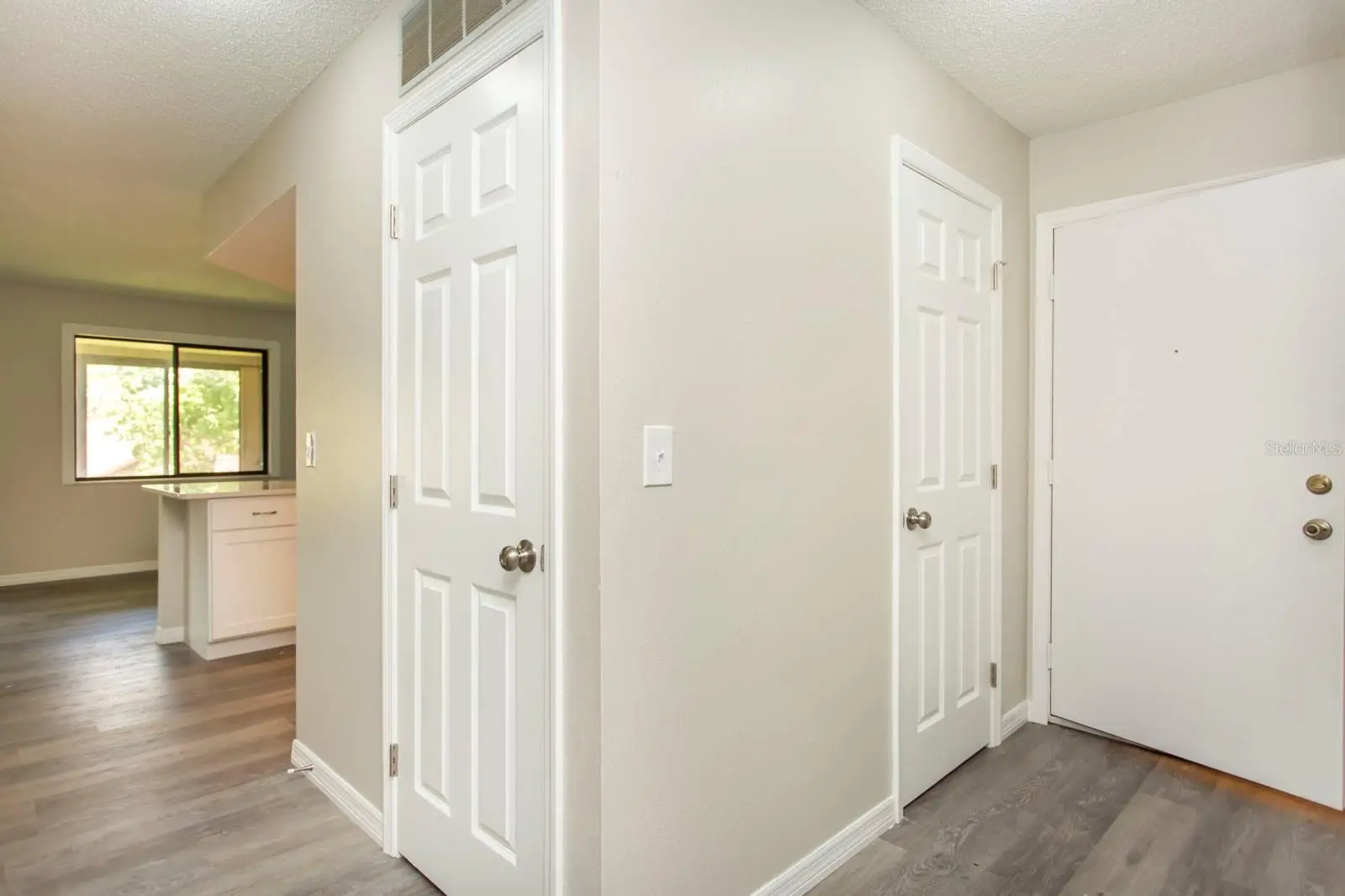 513 Fairways Circle, FL