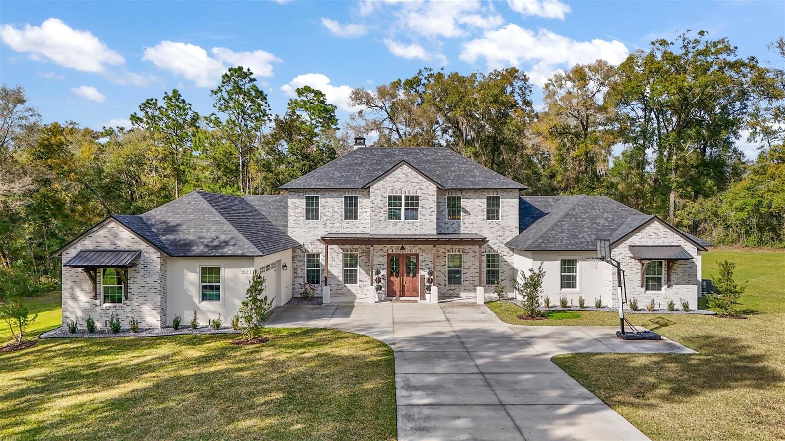 1933 S Farm Road, FL