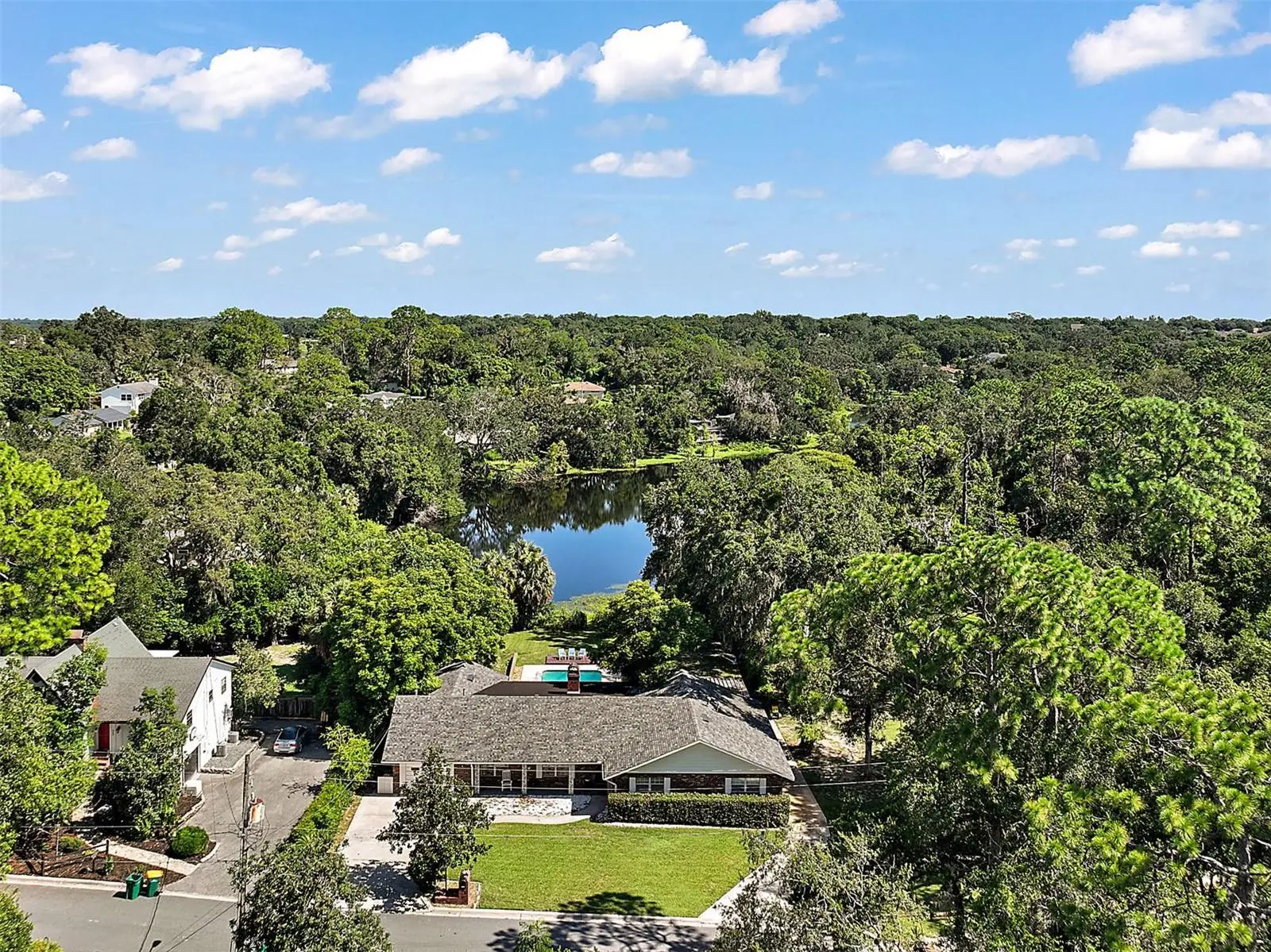 705 Summit Court, FL